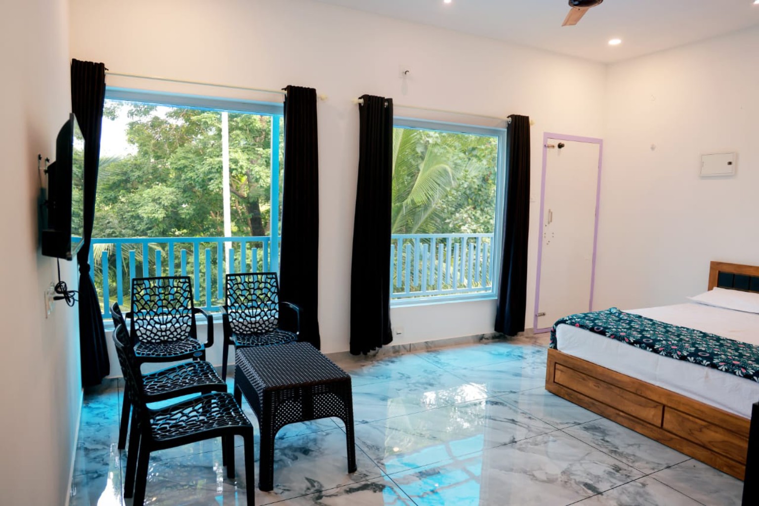 Garden View Room